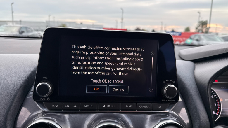 Nissan Juke 1.0 DiG-T 114 N-Connecta 5dr Petrol Hatchback